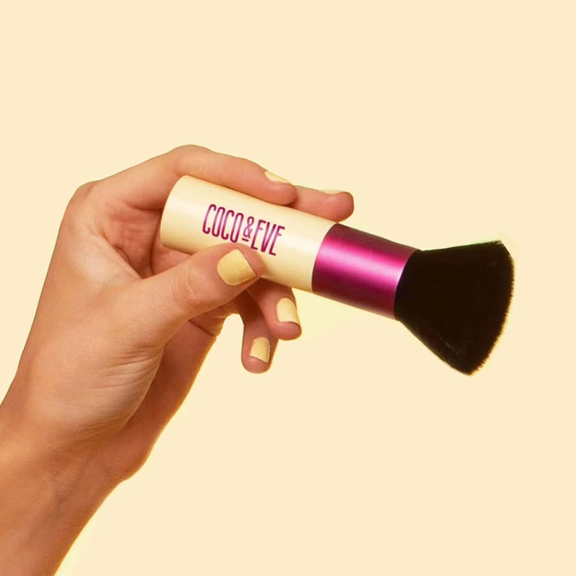 Coco & Eve Vegan Kabuki Self Tan Brush - Image 2