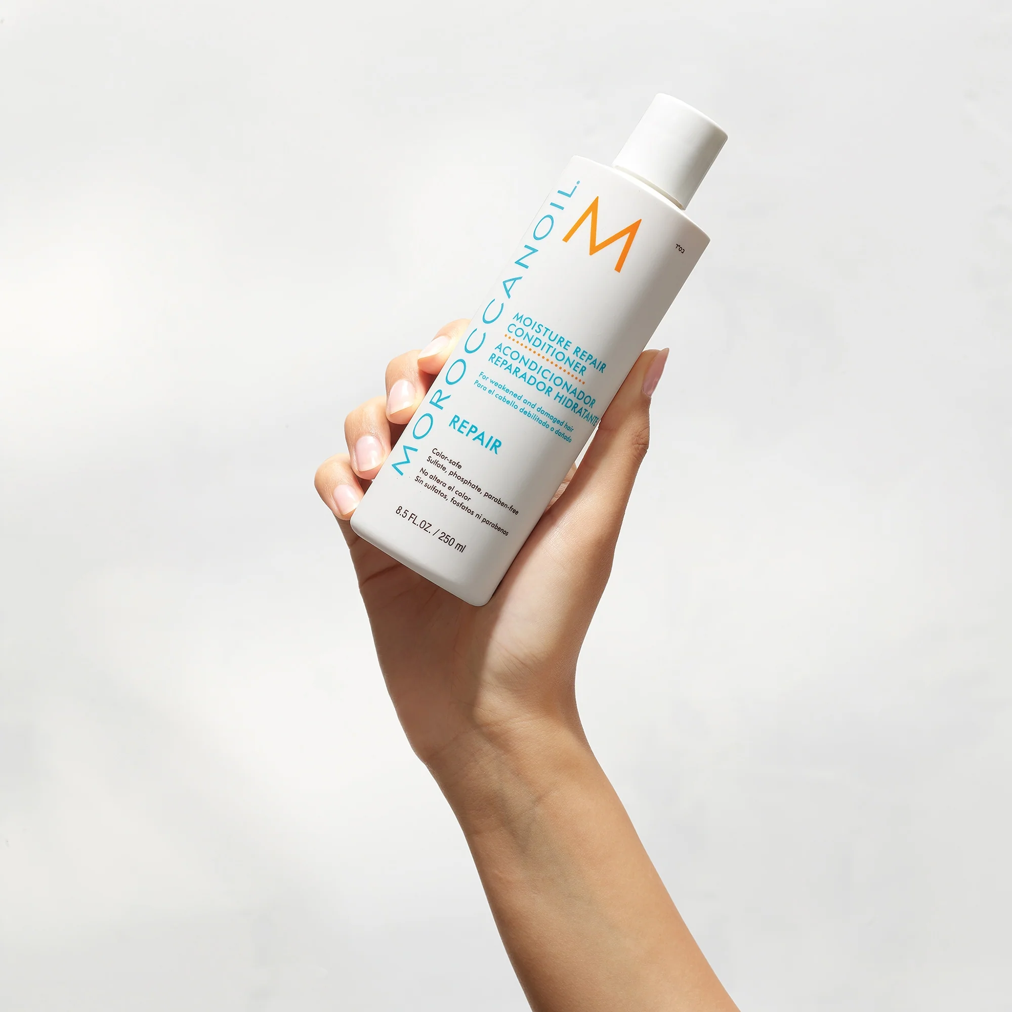 Moroccanoil Moisture Repair Conditioner 250ml - Image 2